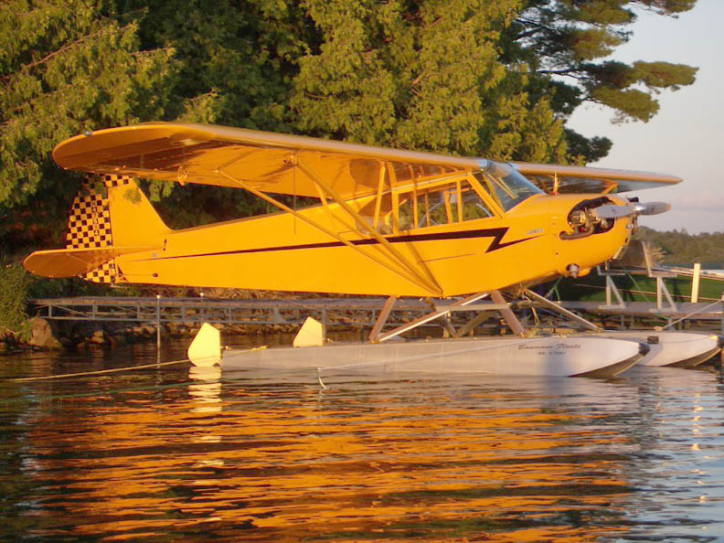 Piper J3 on floats